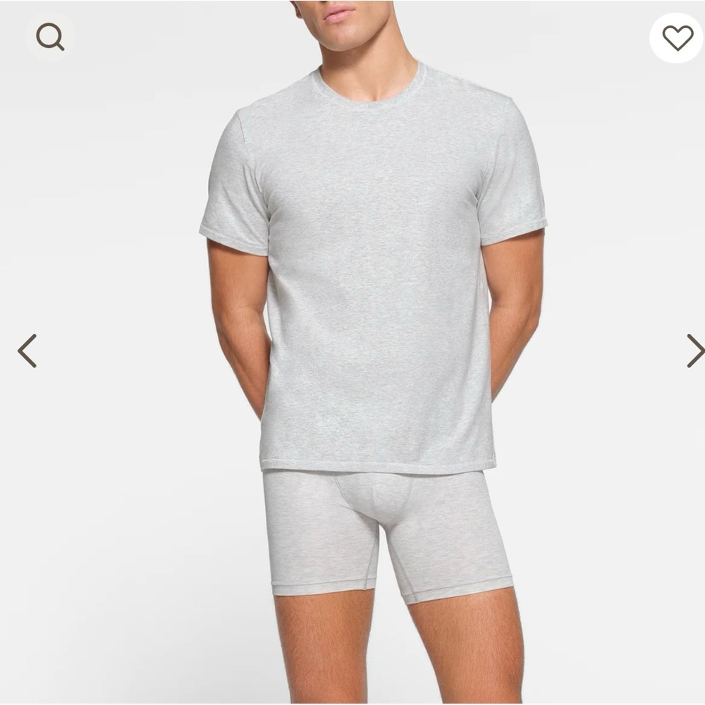 SKIMS T-SHIRT